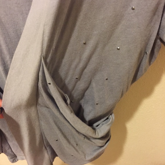 Gray Cardigan - Picture 6 of 7